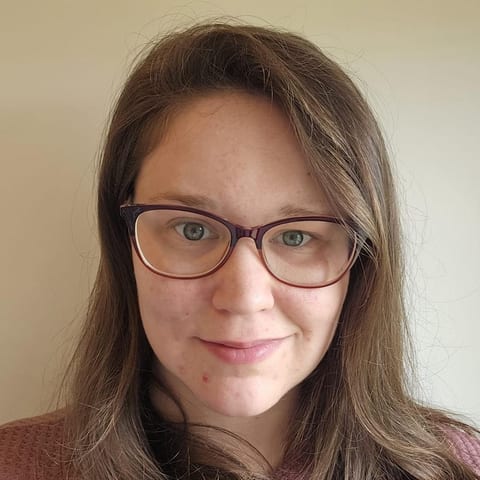 Portrait of Rheanna Dove
