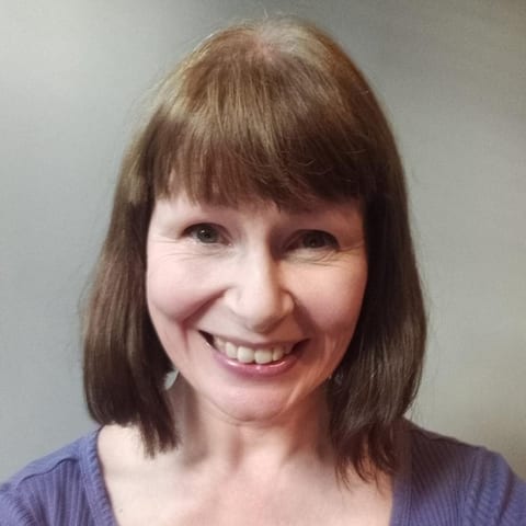 Portrait of Jennifer Reddick